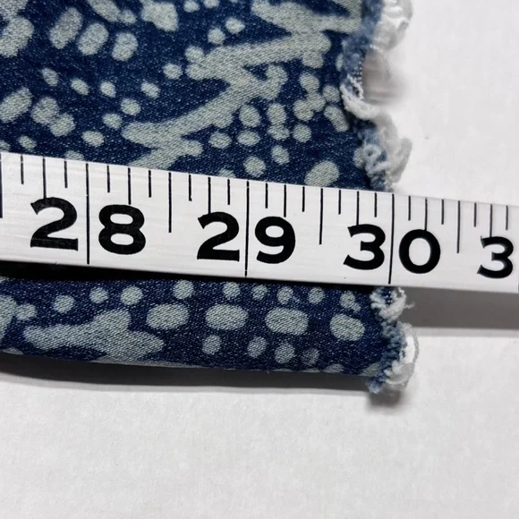 ❤️💜💙💛 FREE PEOPLE Blue Float On Flare Jeans Embroidered Paisley Jeans Size 28 - Picture 14 of 16